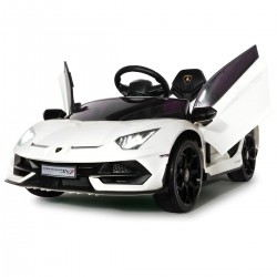 Lamborghini Aventador SVJ .